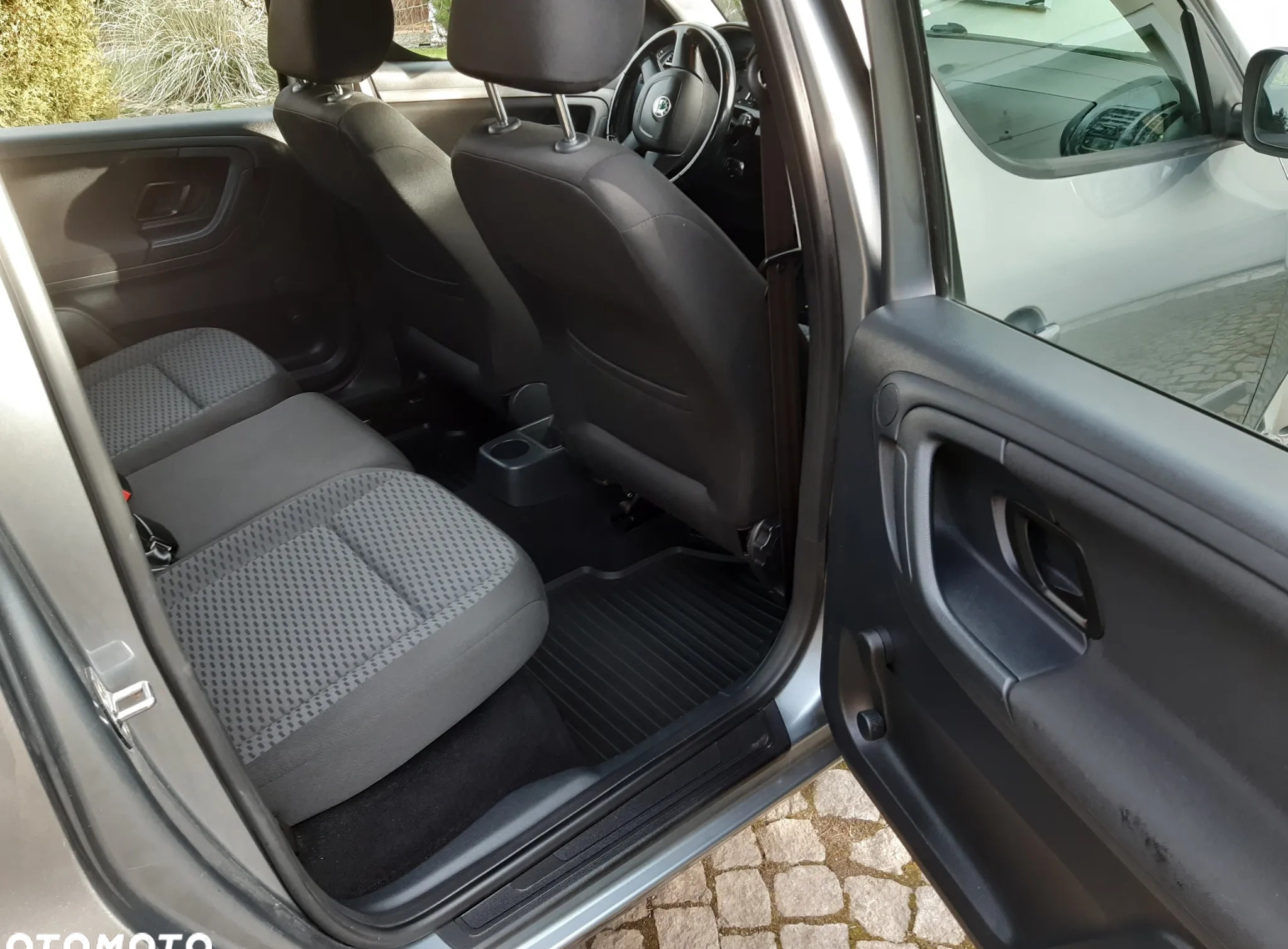 Skoda Roomster cena 17800 przebieg: 199000, rok produkcji 2011 z Paczków małe 497